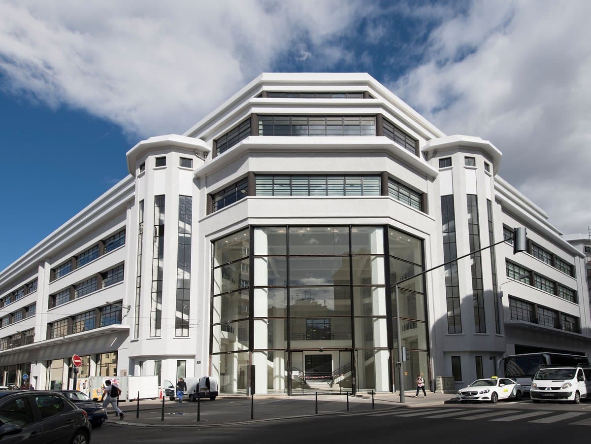 ESCE International Business School campus