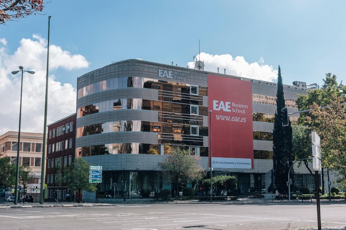 EAE Business School campus