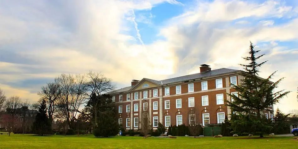 Adelphi University campus