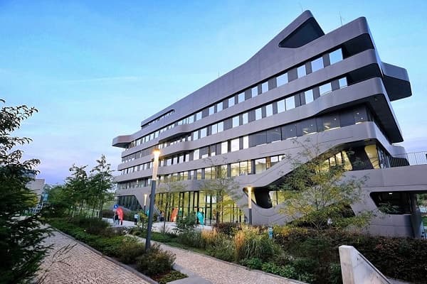 FOM University of Applied Sciences for Economics and Management campus