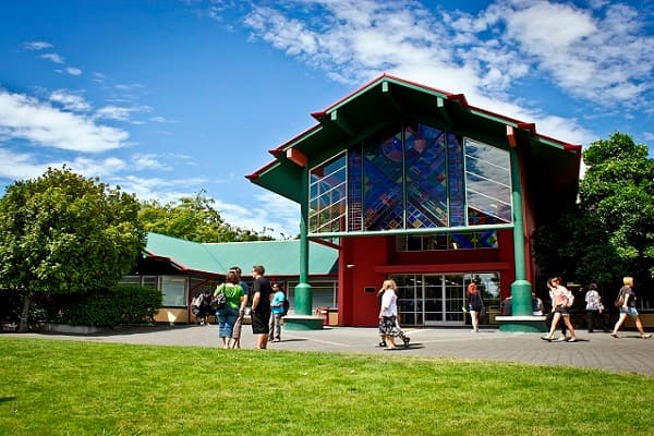 Eastern Institute of Technology campus
