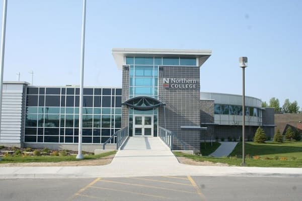 Northern Lights College campus